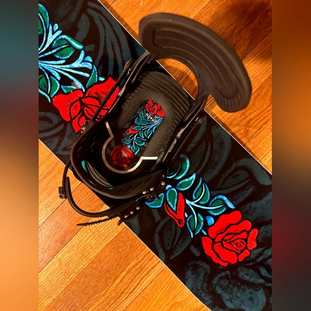 Lib Tech Dynamiss Snowboard With Matching Bent Metal (Brand) Bindings